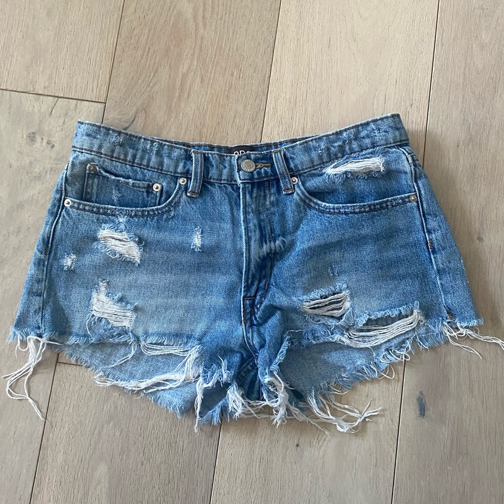 Urban Outfittera BDG Distressed Denim Short